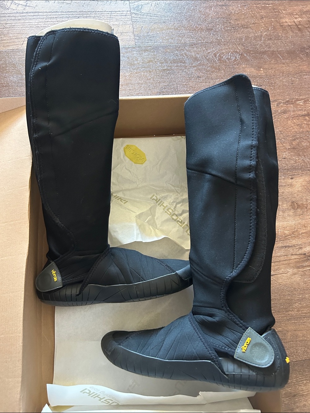 Furoshiki the Wrapping Sole Neoprene High Cut Boot - Picture 3 of 10